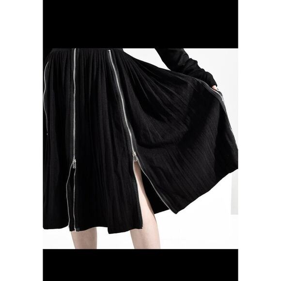 Marigold Shadows Goth Avant-Garde Pleated mid skirt w/exposed vertical zippers - Picture 10 of 10